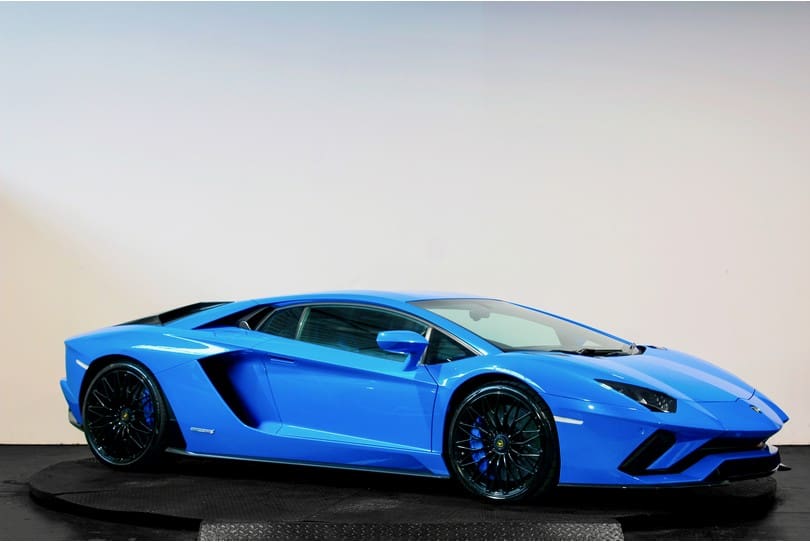 Lamborghini Aventador S The Supercar Rooms (1)