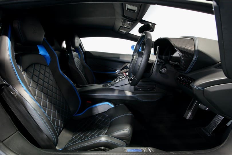 Lamborghini Aventador S The Supercar Rooms (10)