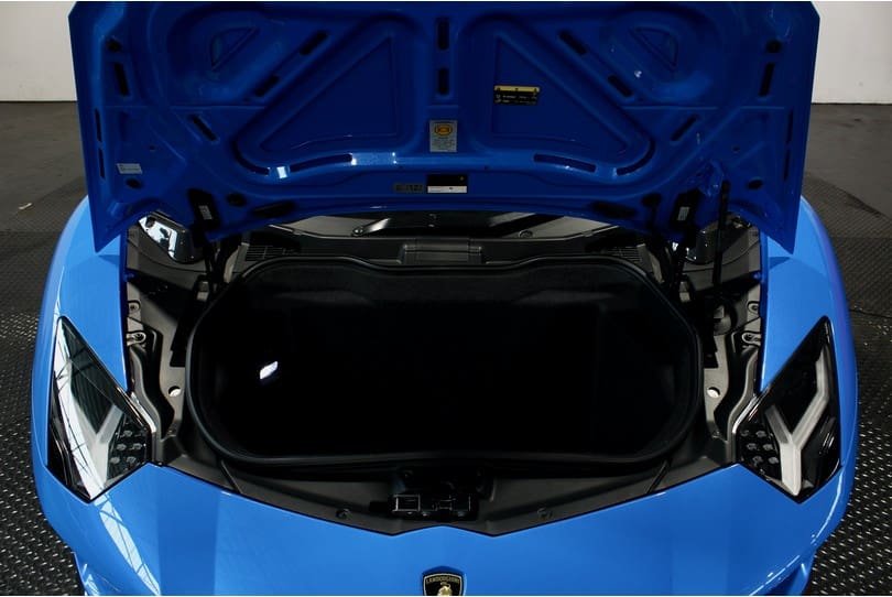 Lamborghini Aventador S The Supercar Rooms (26)