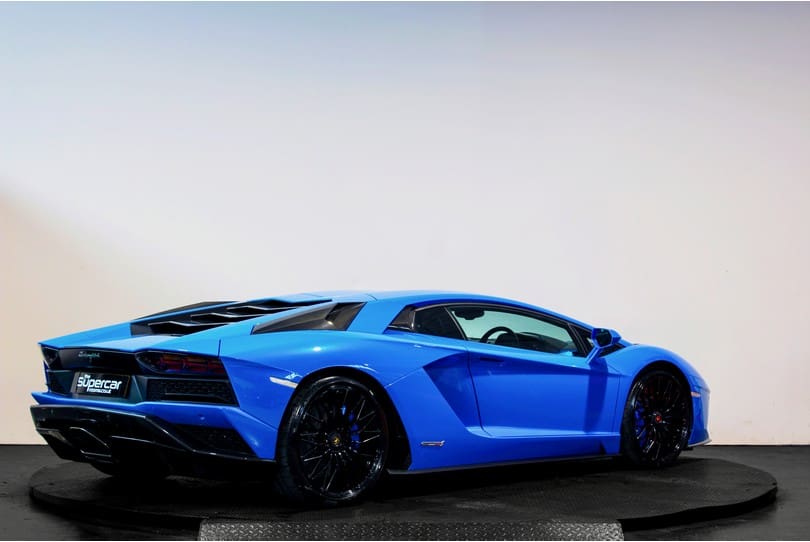 Lamborghini Aventador S The Supercar Rooms (3)