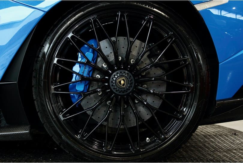 Lamborghini Aventador S The Supercar Rooms (31)