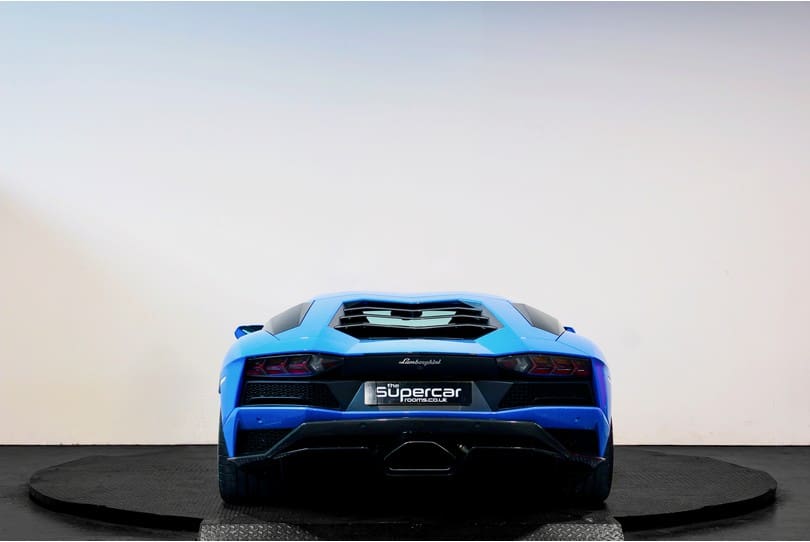 Lamborghini Aventador S The Supercar Rooms (4)