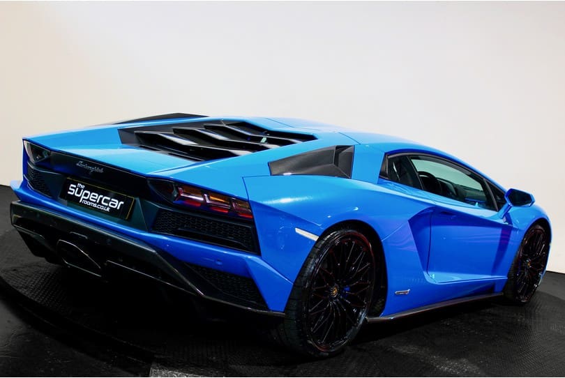 Lamborghini Aventador S The Supercar Rooms (54)