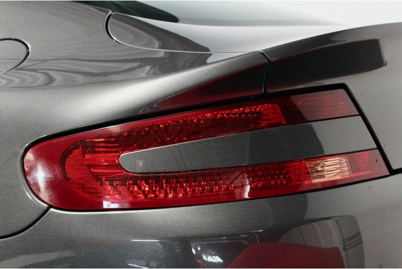 Aston Martin Vantage The Supercar Rooms (38)