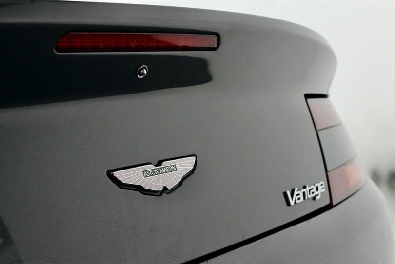 Aston Martin Vantage The Supercar Rooms (39)