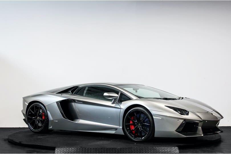 Lamborghini Aventador The Supercar Rooms (1)