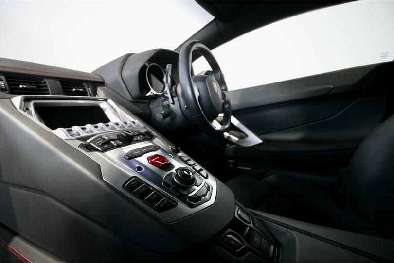 Lamborghini Aventador The Supercar Rooms (24)