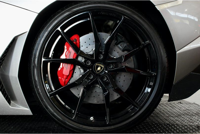 Lamborghini Aventador The Supercar Rooms (32)