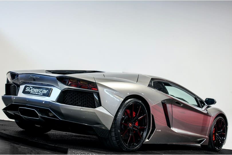 Lamborghini Aventador The Supercar Rooms (55)