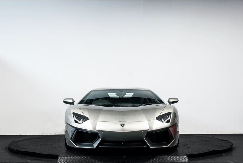 Lamborghini Aventador The Supercar Rooms (8)