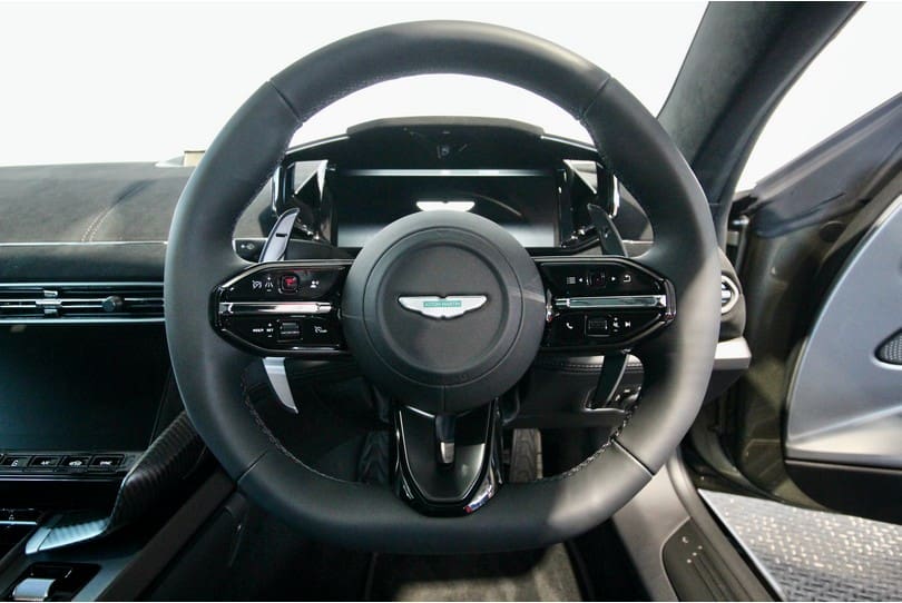 Aston Martin Vanquish The Supercar Rooms (13)