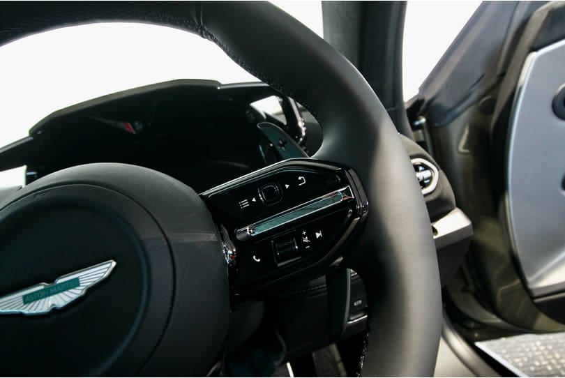 Aston Martin Vanquish The Supercar Rooms (17)