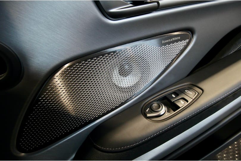 Aston Martin Vanquish The Supercar Rooms (20)