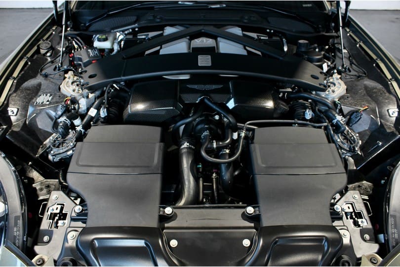 Aston Martin Vanquish The Supercar Rooms (31)