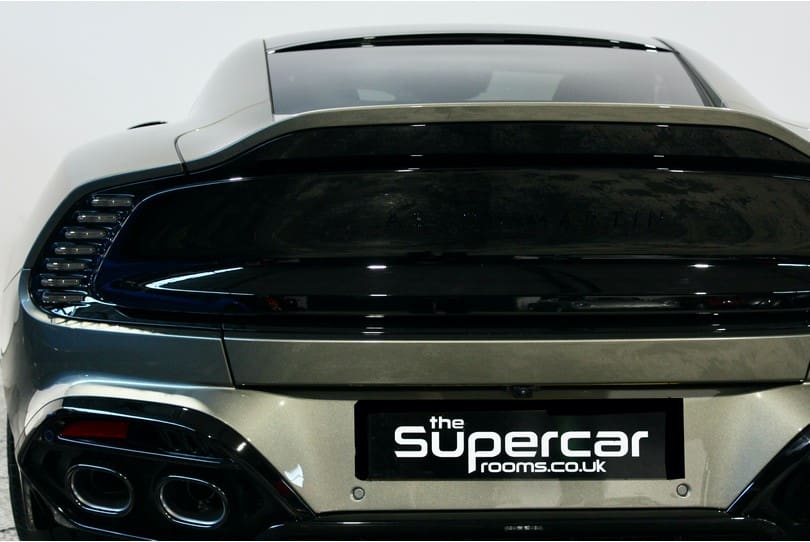 Aston Martin Vanquish The Supercar Rooms (38)