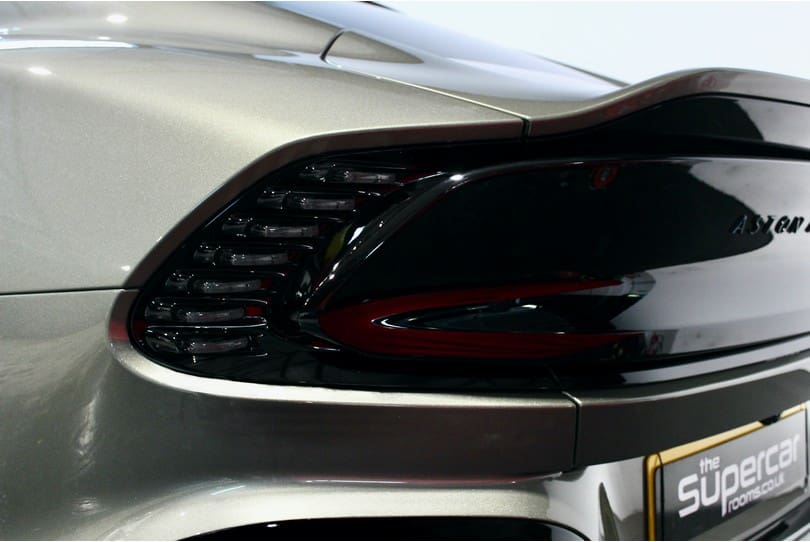 Aston Martin Vanquish The Supercar Rooms (46)