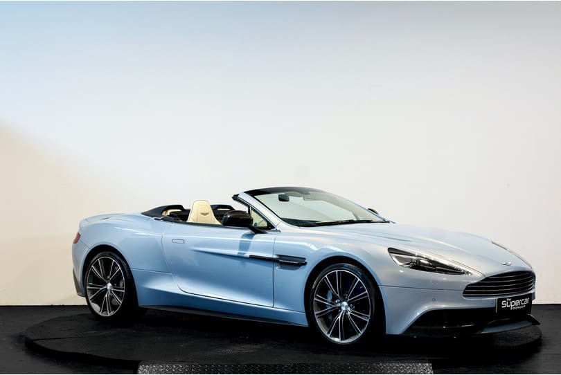 Aston Martin Vanquish Volante The Supercar Rooms (1)
