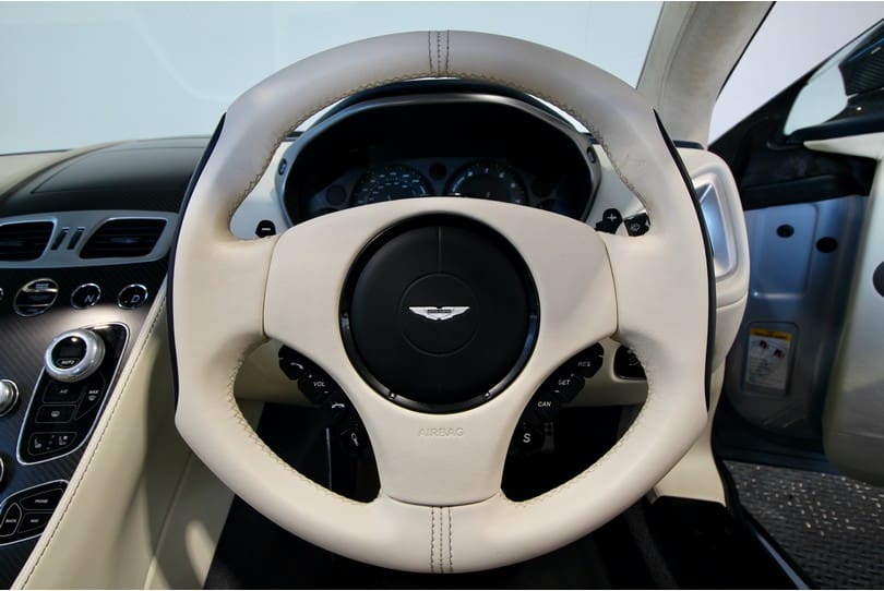 Aston Martin Vanquish Volante The Supercar Rooms (16)