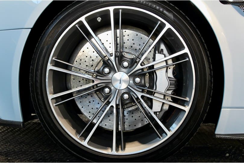 Aston Martin Vanquish Volante The Supercar Rooms (34)