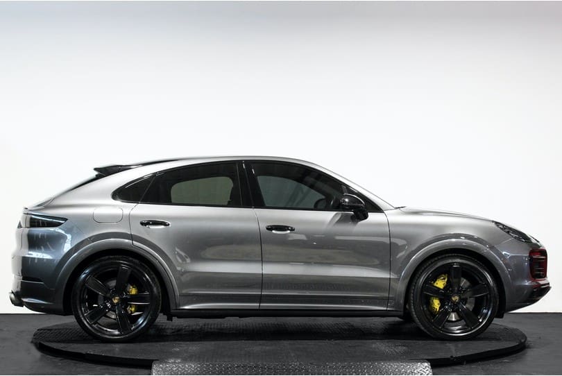 Porsche Cayenne S Coupe The Supercar Rooms (2)
