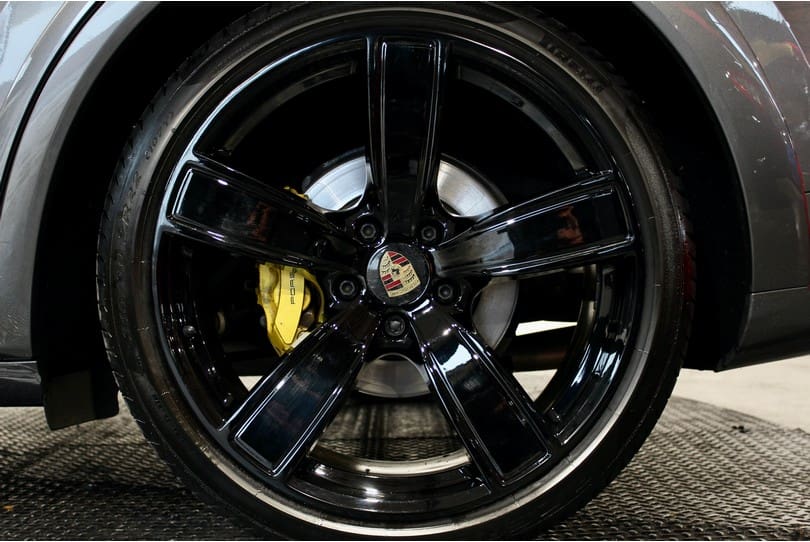 Porsche Cayenne S Coupe The Supercar Rooms (35)