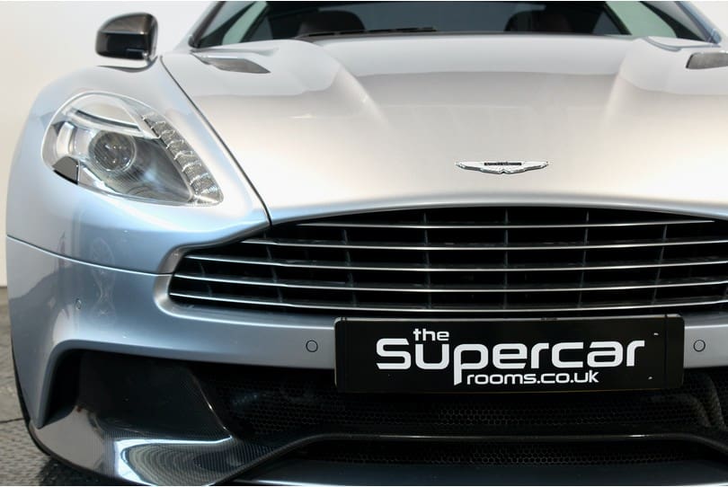 Aston Martin Vanquish The Supercar Rooms (36)