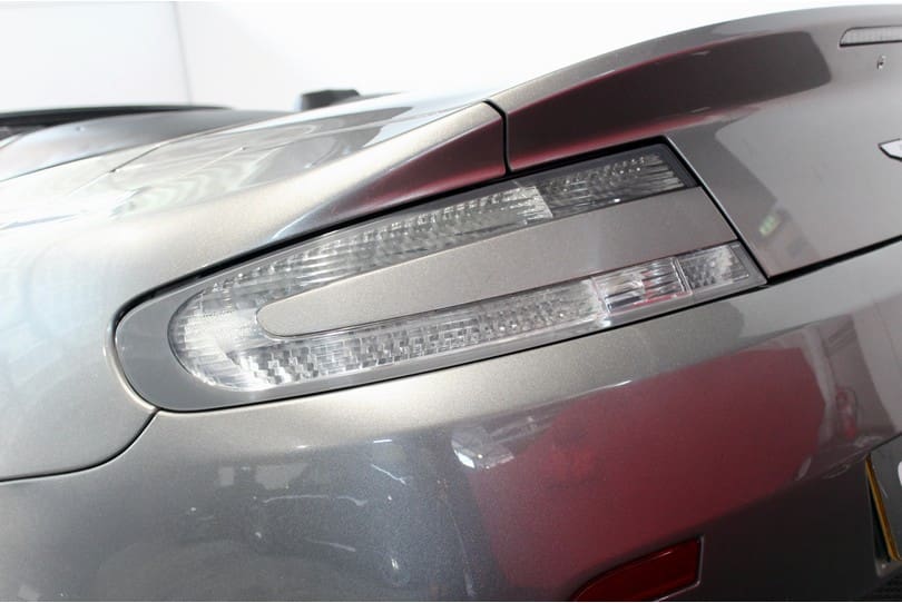 Aston Martin Vantage Roadster The Supercar Rooms (41)