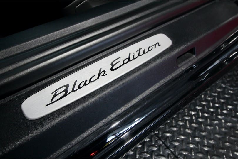 Porsche 991 Carrera Black Edition The Supercar Rooms (27)
