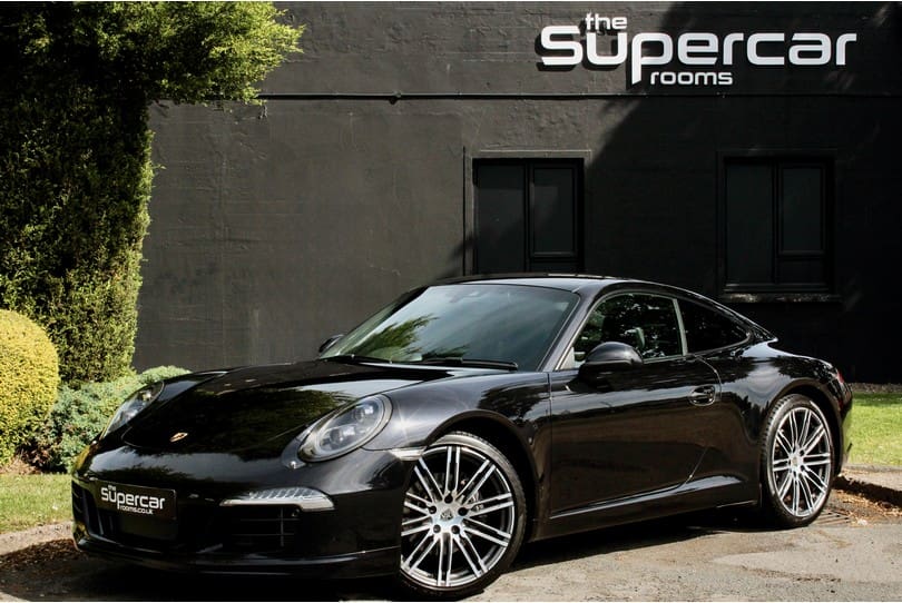 Porsche 991 Carrera Black Edition The Supercar Rooms (50)
