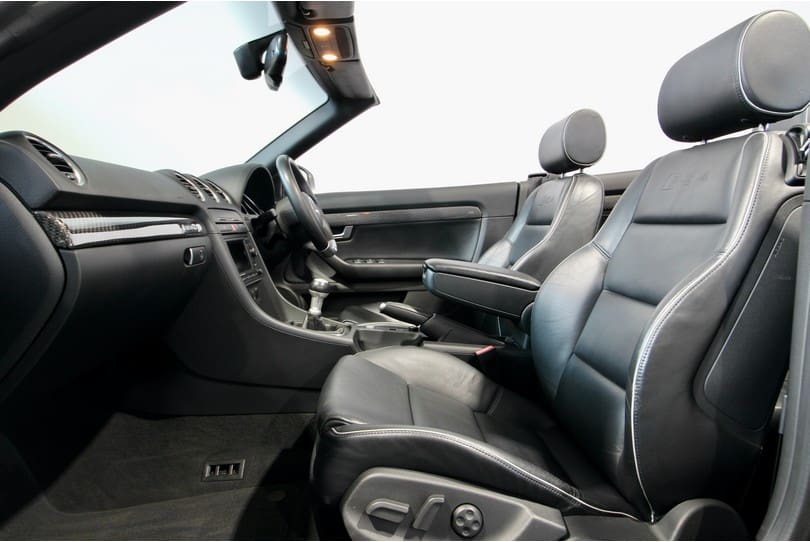 Audi Rs4 Cabriolet The Supercar Rooms (14)
