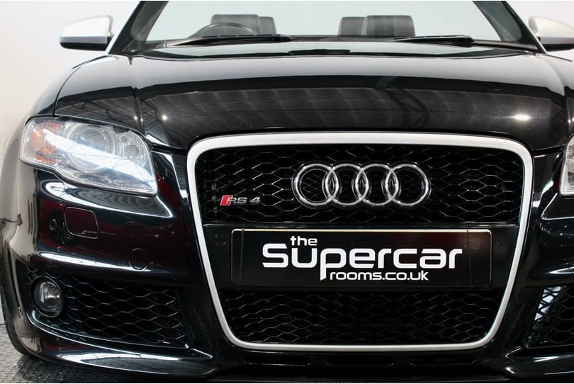 Audi Rs4 Cabriolet The Supercar Rooms (37)
