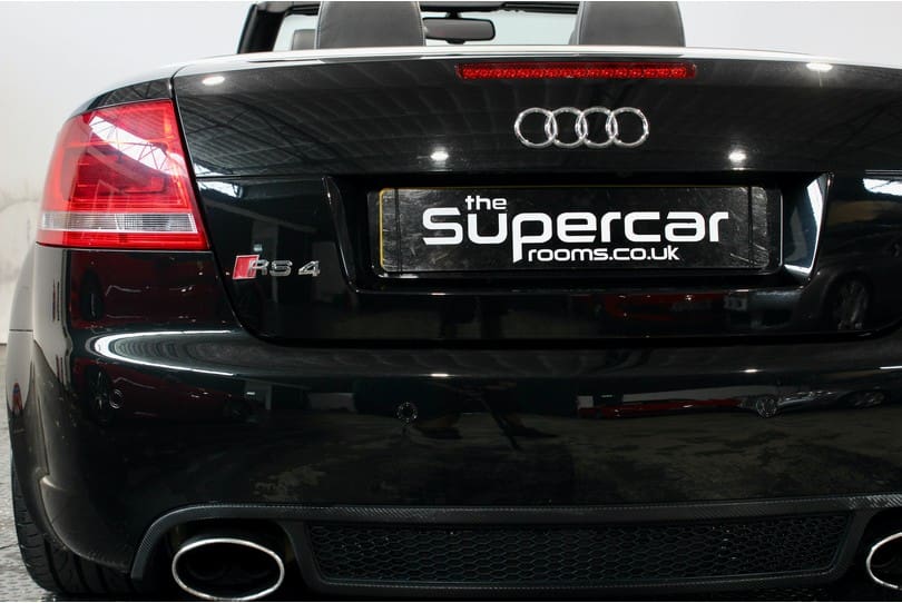 Audi Rs4 Cabriolet The Supercar Rooms (39)