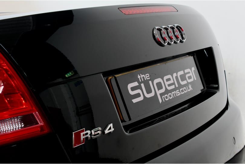 Audi Rs4 Cabriolet The Supercar Rooms (44)