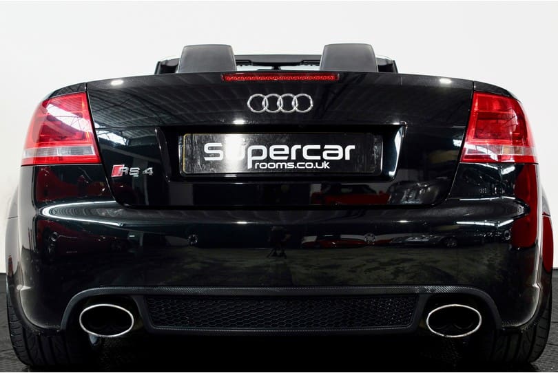 Audi Rs4 Cabriolet The Supercar Rooms (47)